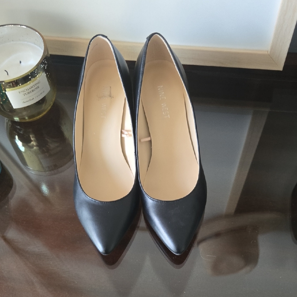 Nine West Black Pointed Toe Heels